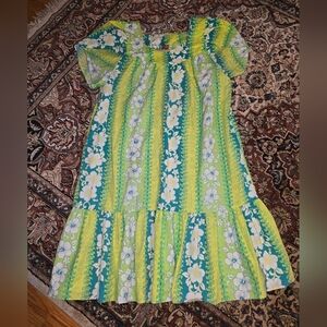 Hilo Hattie Tropical Floral Dress in Green and Yellow